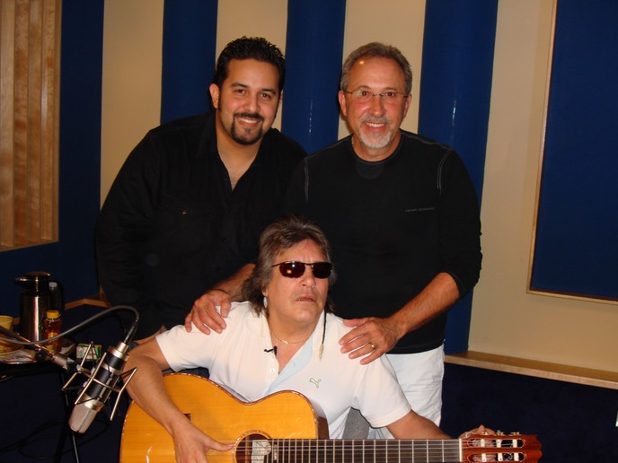 Con Jose Feliciano y Emilio Estefan